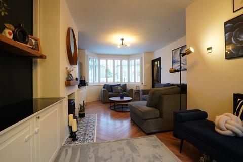 3 bedroom semi-detached house for sale, Ashton Crescent, Chadderton, Oldham, Greater Manchester, OL9