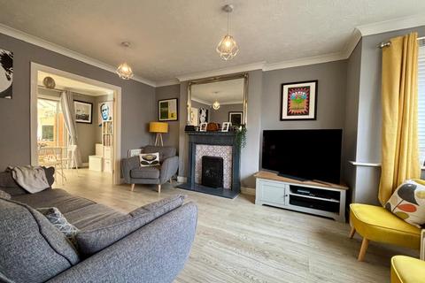 3 bedroom detached house for sale, Magnolia Close, Abington Vale NN3
