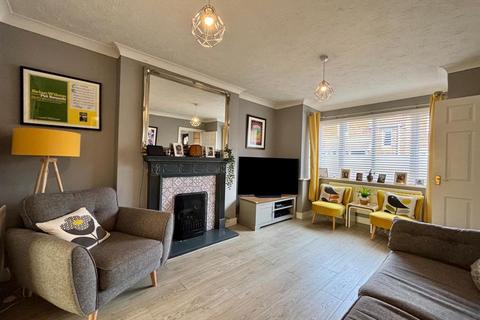 3 bedroom detached house for sale, Magnolia Close, Abington Vale NN3