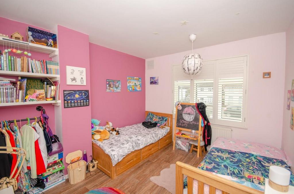 Bedroom 2.jpg