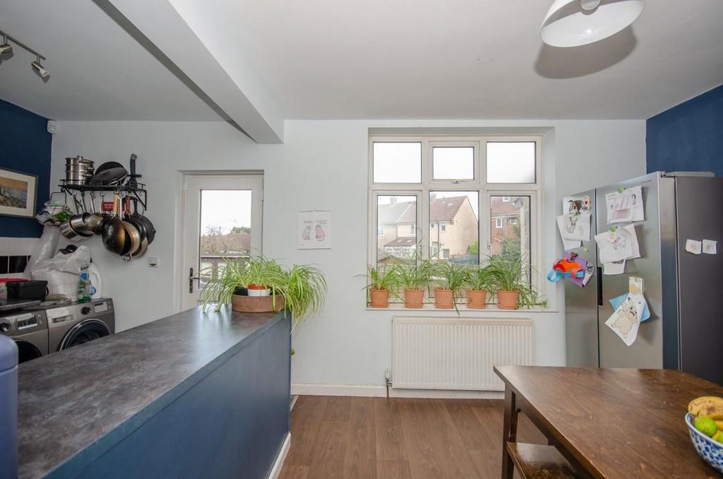Kitchen-diner pic 3.jpg