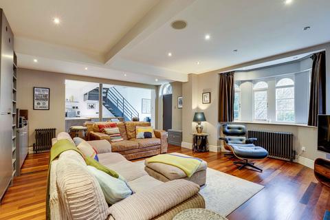 undefined, Forest Road East, Nottingham NG1