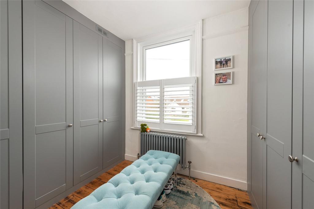 Bed 3/Dressing Room