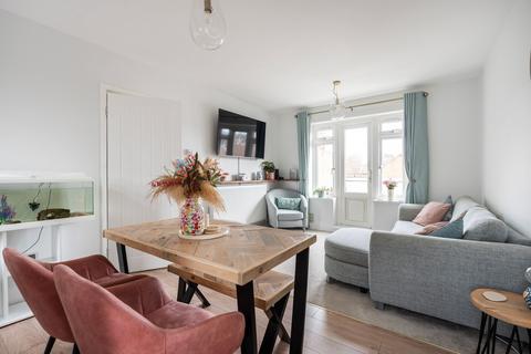 2 bedroom flat for sale, Long Row, Norwich