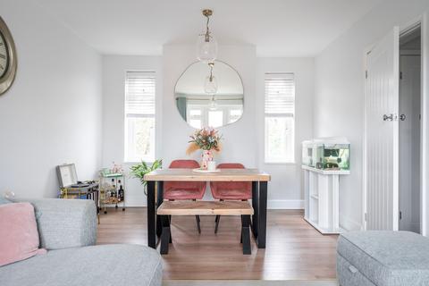 2 bedroom flat for sale, Long Row, Norwich