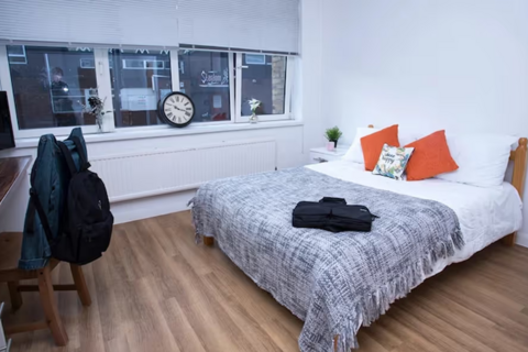 Studio to rent, Portobello Garrow House, 190 Kensal Road, London