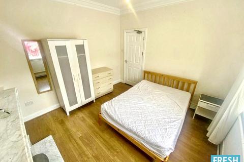 4 bedroom house of multiple occupation for sale, St Helens Avenue, Swansea, SA1
