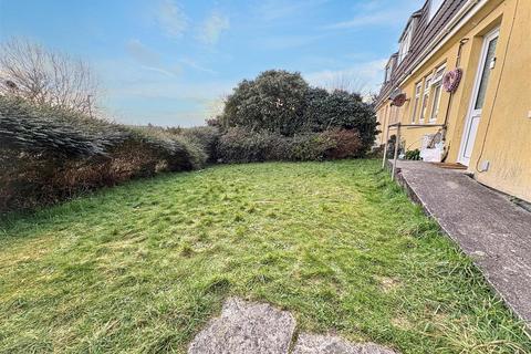 2 bedroom flat for sale, Tregurra Lane, Truro