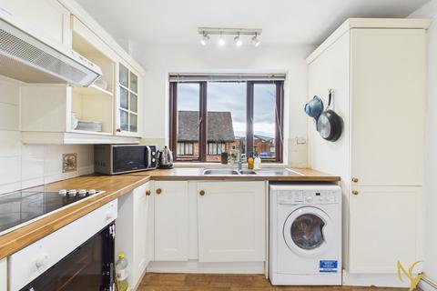 undefined, Worcester WR3