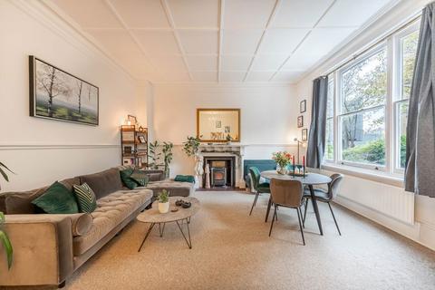 2 bedroom flat to rent, Mornington Avenue, London W14