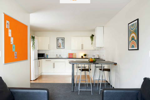 Studio to rent, Transom House, Victoria Street, Bristol