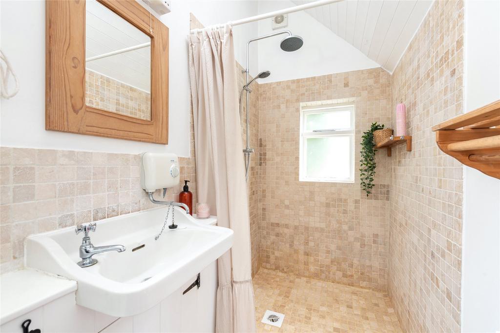 Gr. Flr Shower Room