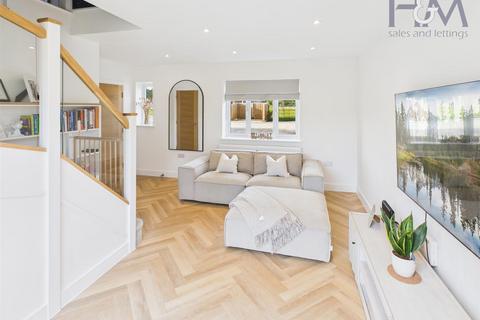 2 bedroom detached house for sale, Houghton Road, St. Ives