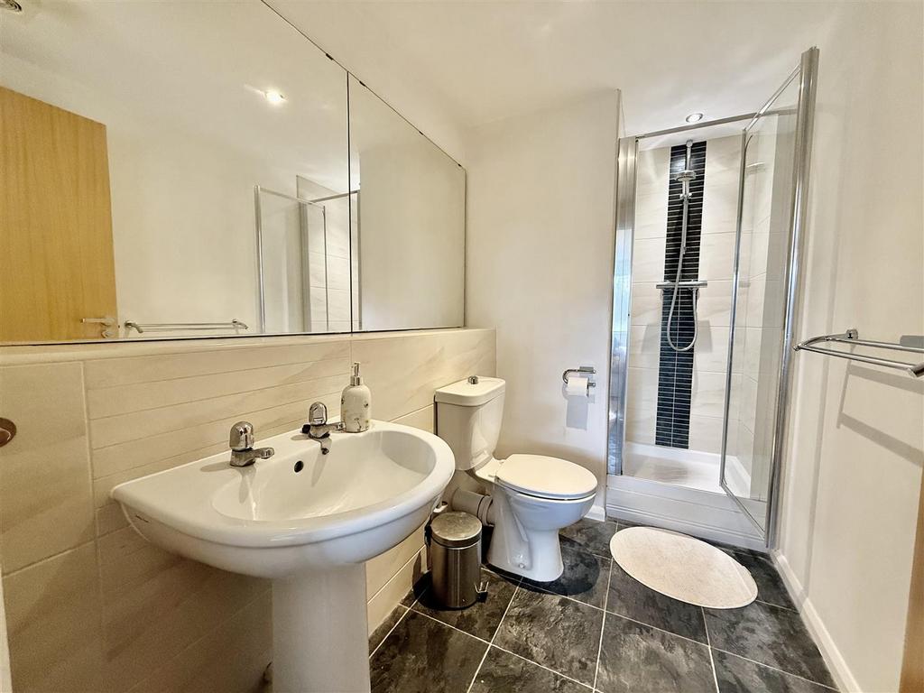 Ensuite