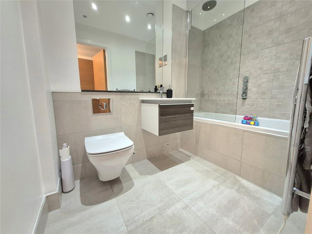 Main Bathroom