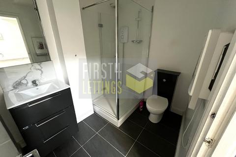 2 bedroom flat to rent, Fleetwood Road, Leicester LE2