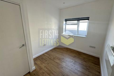 2 bedroom flat to rent, Fleetwood Road, Leicester LE2