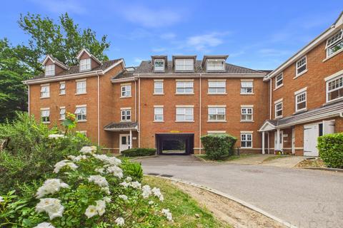 2 bedroom flat for sale, Worth Park Avenue, Crawley RH10