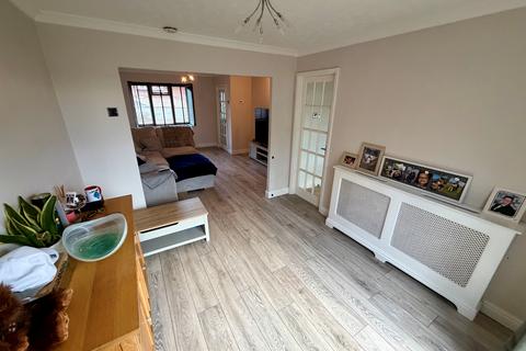 undefined, Cherry Close, EVESHAM, WR11