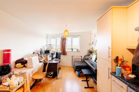 Midland Mews, Bristol BS2
