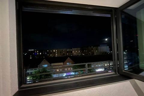 undefined, London Road, Hounslow TW3