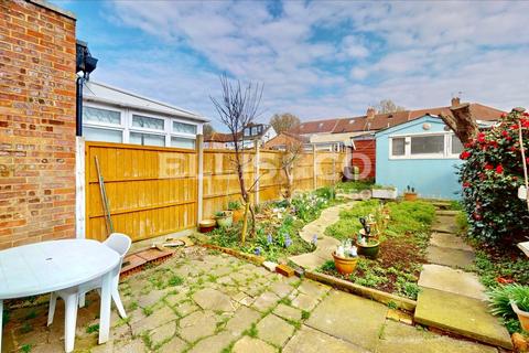 undefined, Rutland Road, Southall, UB1