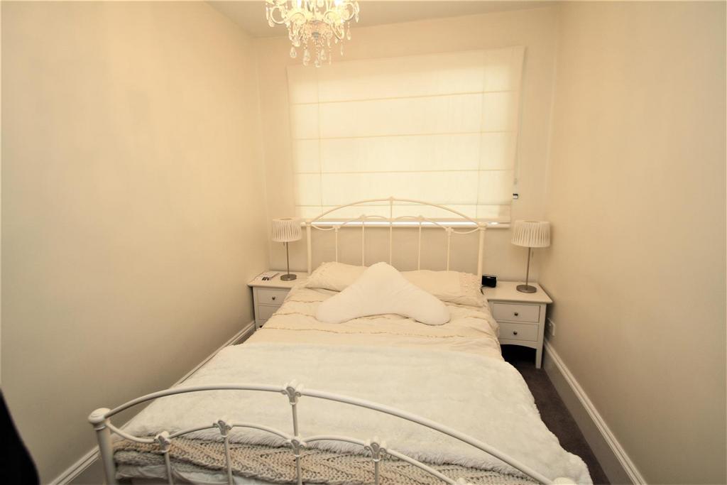 Bedroom.JPG