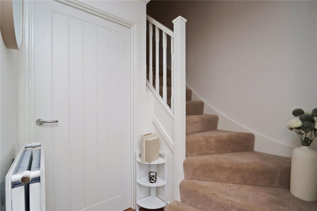 Hall/Stairs