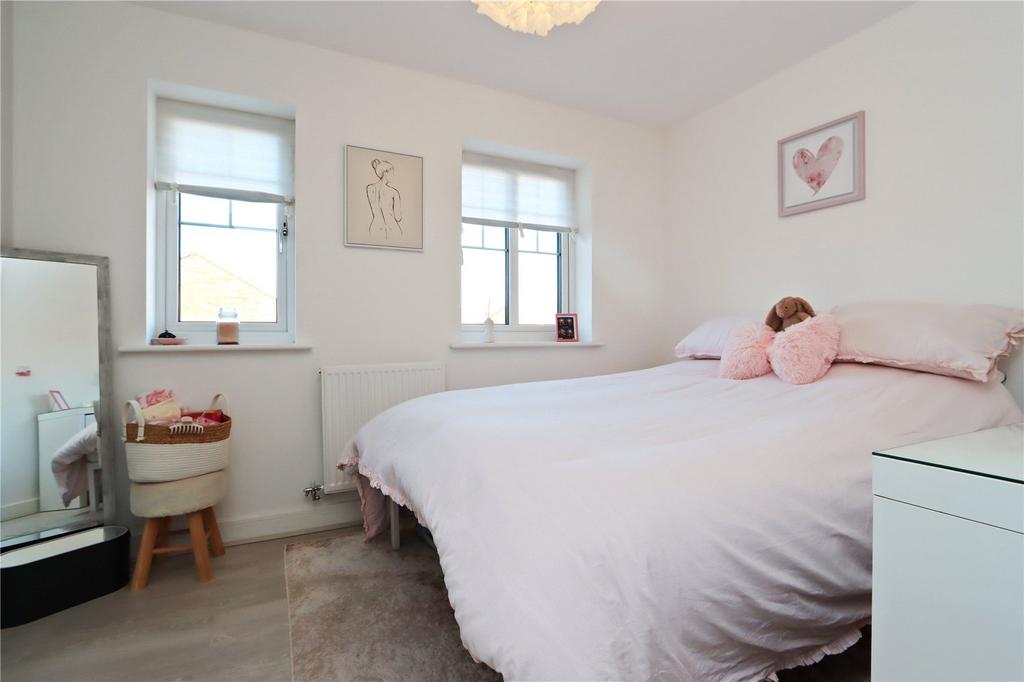 Bedroom 2 Pic 1