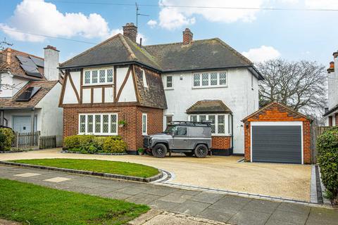 4 bedroom detached house for sale - Westcliff-on-sea SS0