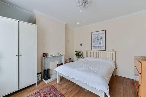 4 bedroom house to rent, Hillbrook Road, Tooting Bec, London, SW17