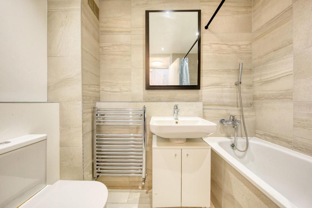 2 O8 A2124 HDR.jpg