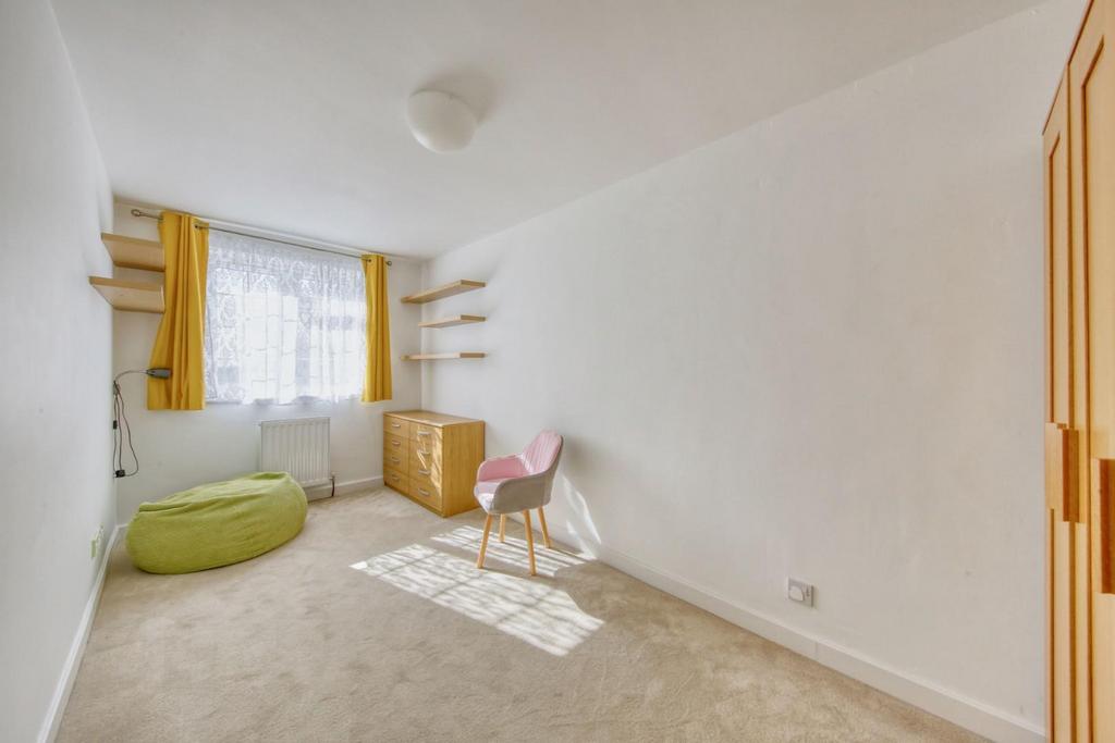 2 O8 A2128 HDR.jpg