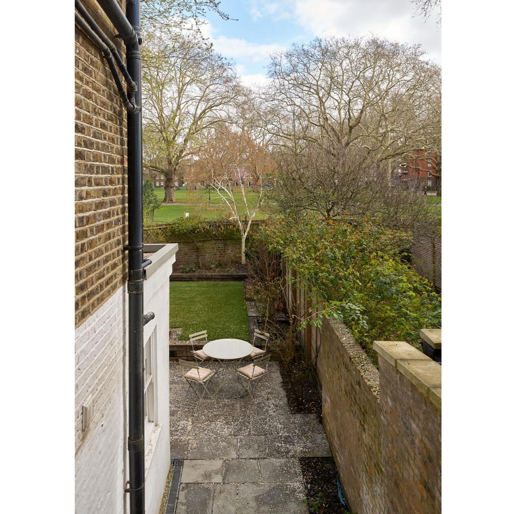 Lansdowne Drive E8