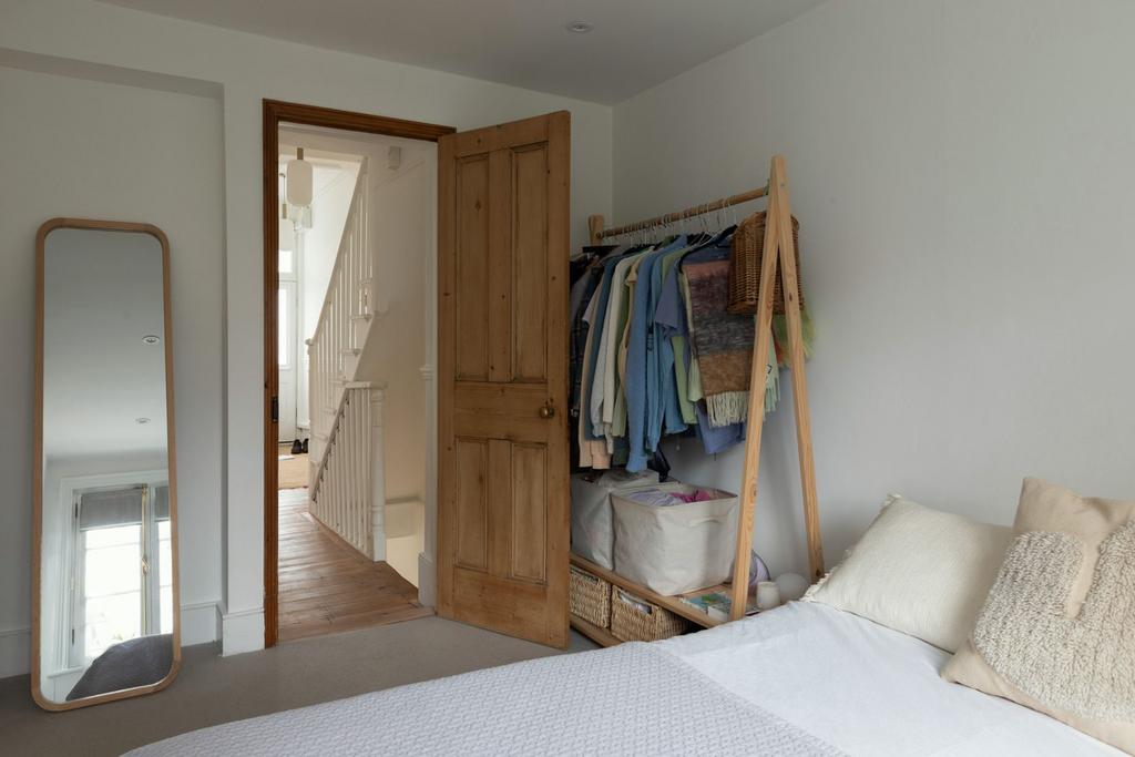 Lansdowne Drive E8