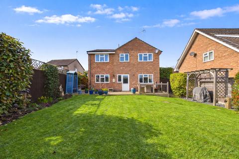 undefined, Apple Close, Tilehurst, Reading, Berkshire, RG31