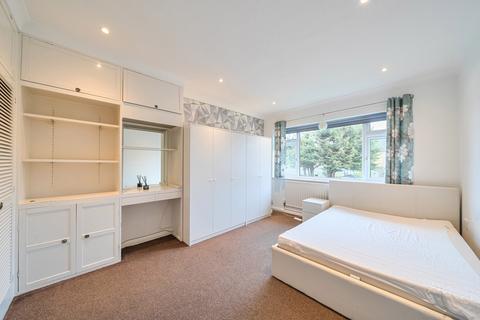 2 bedroom maisonette for sale, Saltash Close, Sutton SM1