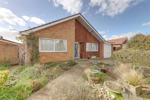 3 bedroom detached bungalow for sale - Hawthorn Crescent, Broadwater, Worthing