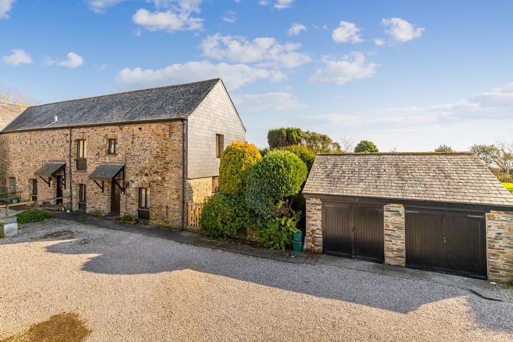 A01 - 1a Keaton Barns Holbeton - 260303