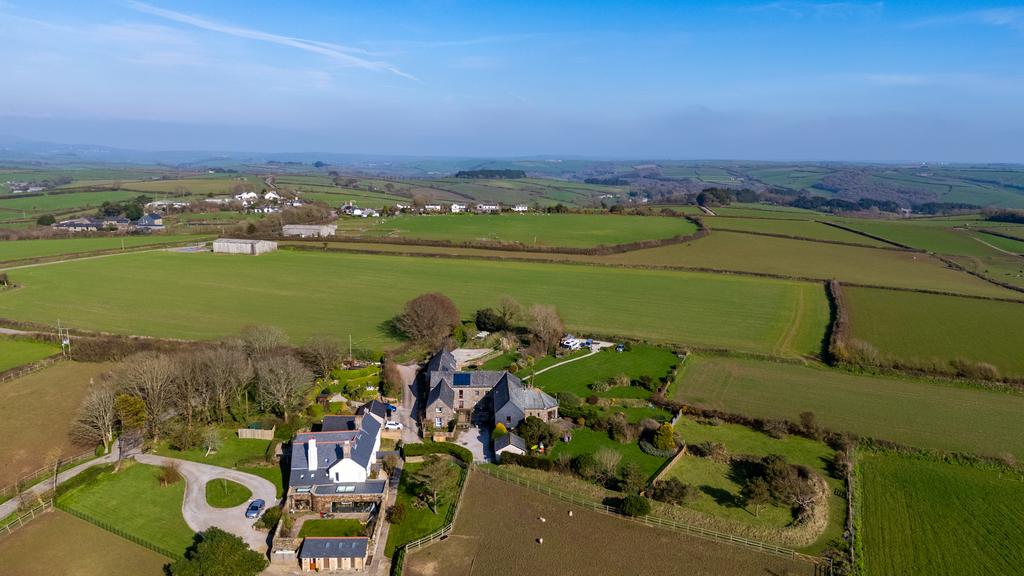 A08 - Keaton Barns Holbeton Drone - 260303
