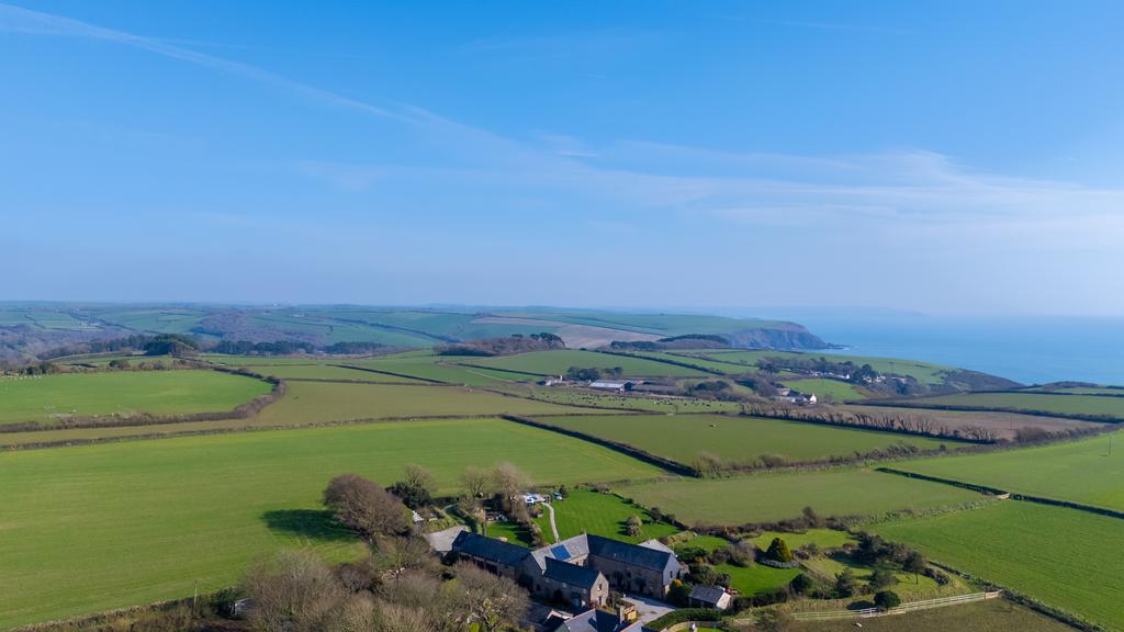 A09 - Keaton Barns Holbeton Drone - 260303