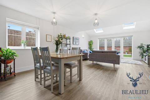 3 bedroom semi-detached house for sale, Beaulieu Park CM1