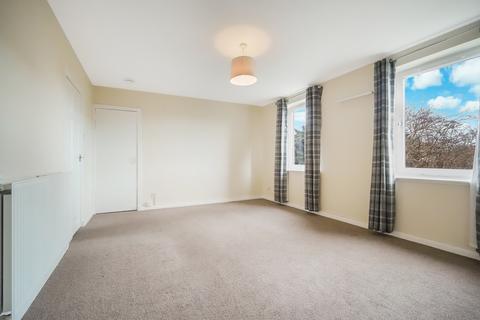 3 bedroom flat for sale, 9/4 West Pilton Drive, Edinburgh, EH4 4HR