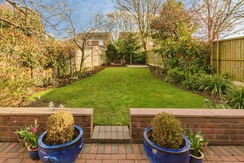 4 bedroom detached house for sale, Ayrshire Close, Cheshire CW10