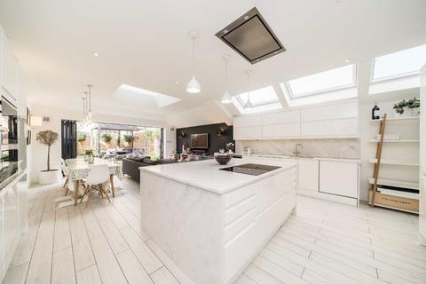 undefined, Nimrod Road, London SW16