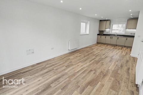 2 bedroom apartment to rent, 13 Orchid Avenue, Harold Hill
