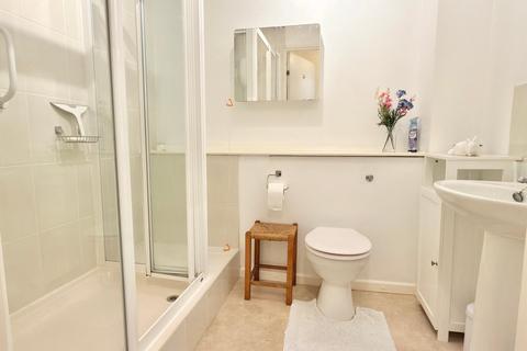 2 bedroom retirement property for sale, Shephard Mead, Tewkesbury GL20