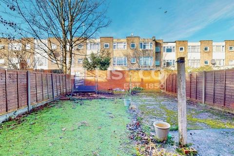 3 bedroom semi-detached house for sale, Darwin Drive, Southall, UB1