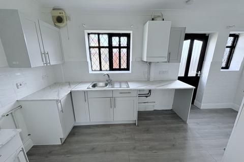 undefined, York Road, Hull HU6