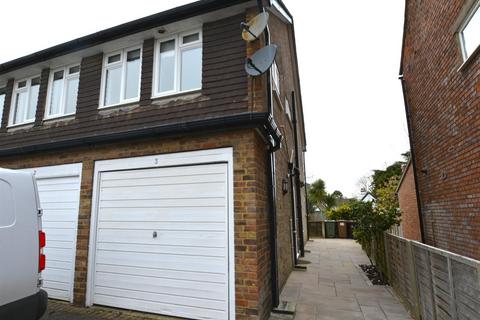 2 bedroom apartment to rent - Priests Lane, Shenfield